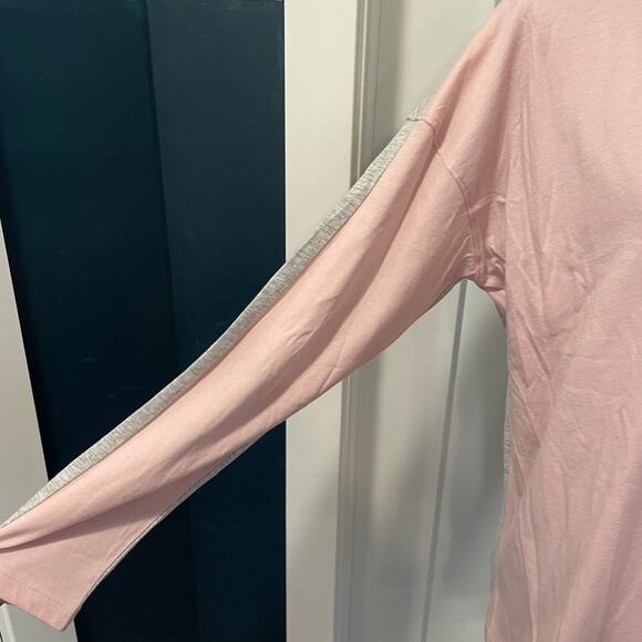 Champion two tone pink and gray Large long sleeve pullover top front cuff logo - Picture 9 of 12